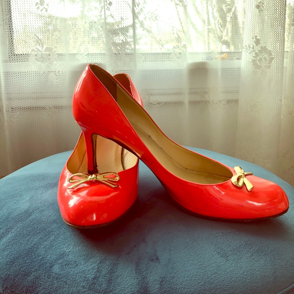 Kate Spade Patent Bow Pumps